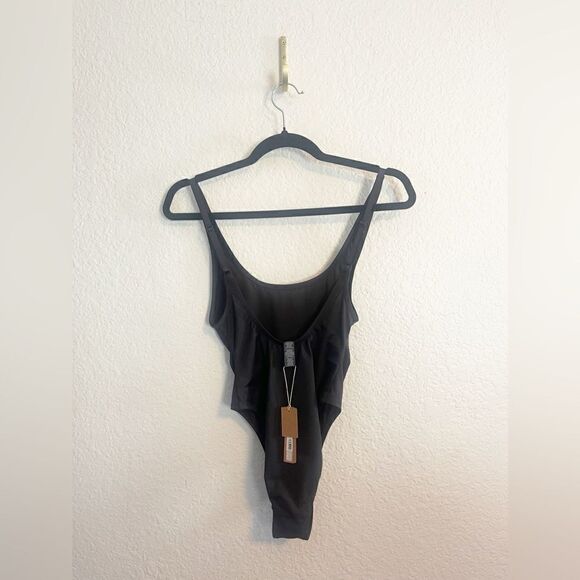 SKIMS scoop neck recycled swim one piece Onyx XS. NWT - Picture 4 of 10